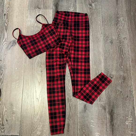 Beach Riot Active Set - Picture 4 of 7